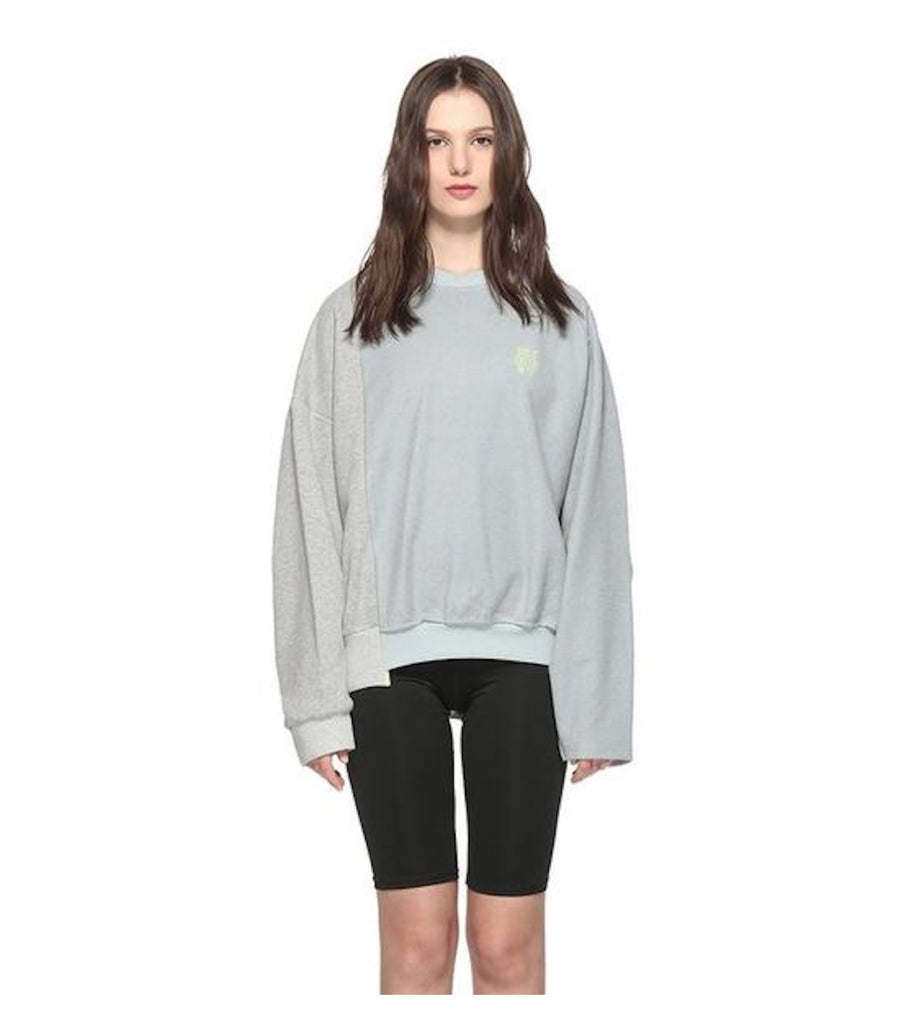 Patch Logo Sweatshirt (Unisex)
