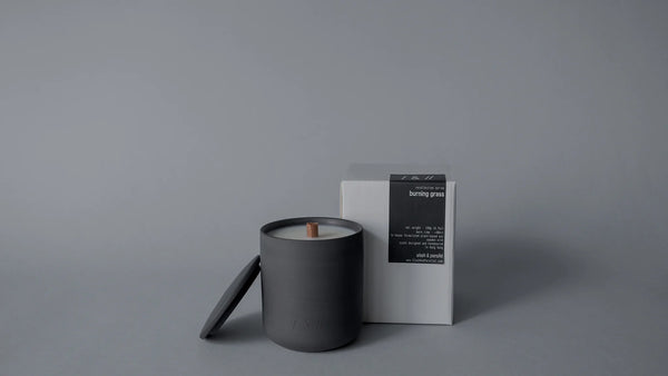 Burning Grass Scented Candle 190g