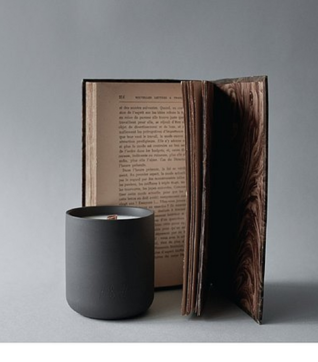 Old Hardcover Book Scented Candle 190g